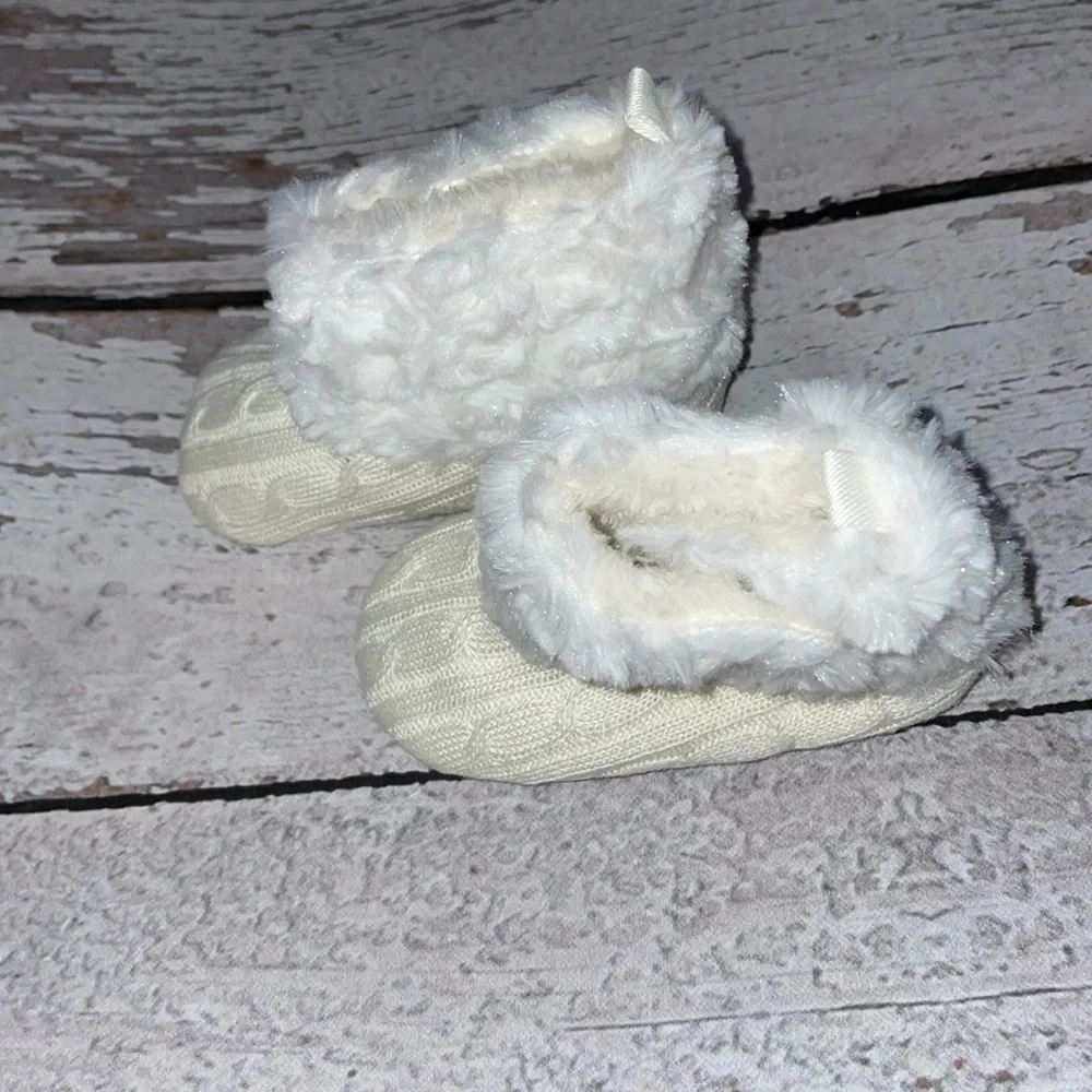 Knit & Faux Fur Baby Booties - Sz 4